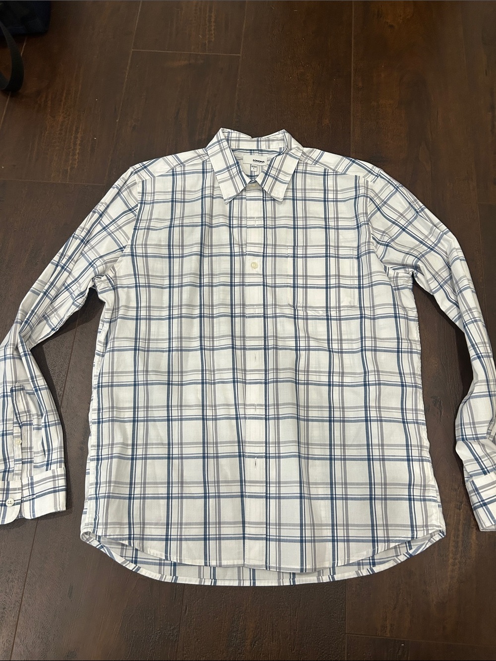 Sonoma white and blue long sleeve button down shirt